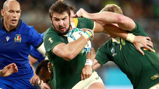 FUKUROI, JAPAN - OCTOBER 04: Lodewyk De Jager of South Africa on the charge during the Rugby World Cup 2019 Group B game between South Africa v Italy at Shizuoka Stadium Ecopa on October 04, 2019 in Fukuroi, Shizuoka, Japan. (Photo by Adam Pretty/Getty Images)