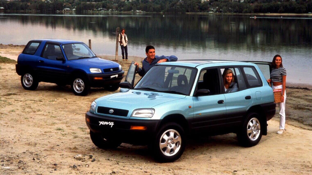 Первый рав. Toyota rav4 1995. Toyota rav4 1996. Тойота рав 4 1994. Тойота рав 4 1994-2000.