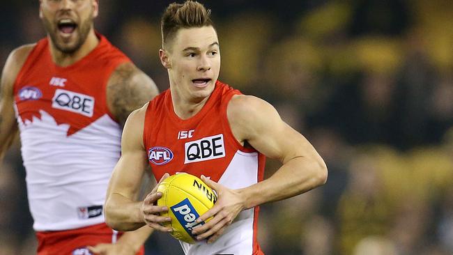 Sydney's Ben Ronke sizes up the goals. Picture: Michael Klein