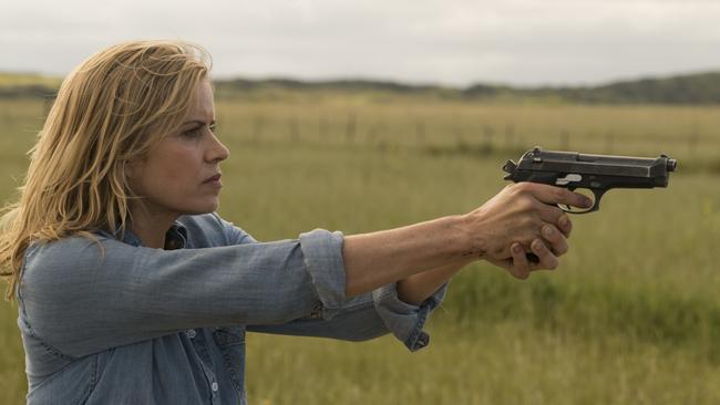 Madison Clark is facing huge challenges to keep her kids alive in Fear The Walking Dead.