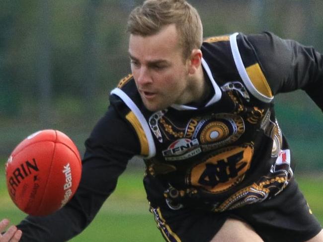 VFL premiership midfielder to lead Oakleigh District