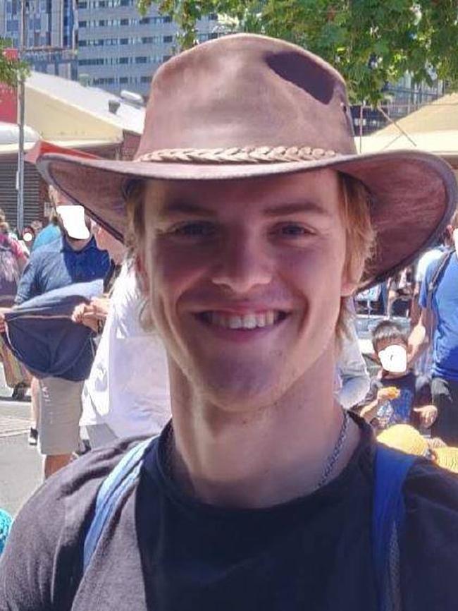 Byron Bay Police have been searching for 18-year-old Belgium national Theo Hayez, who has been reported missing.