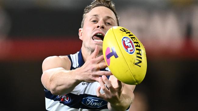 The move to give Dangerfield more forward time has allowed the likes of Mitch Duncan to step up. Picture: Getty Images