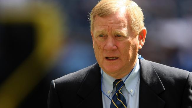 Bill Polian working on The Alliance of American Football.