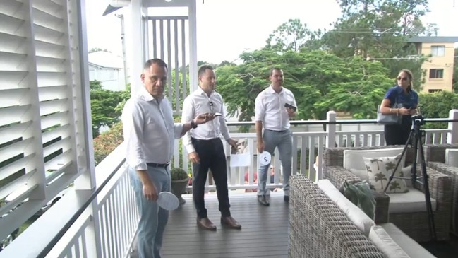 Replay: Brisbane auctions - 66 Gordon St, Gordon Park