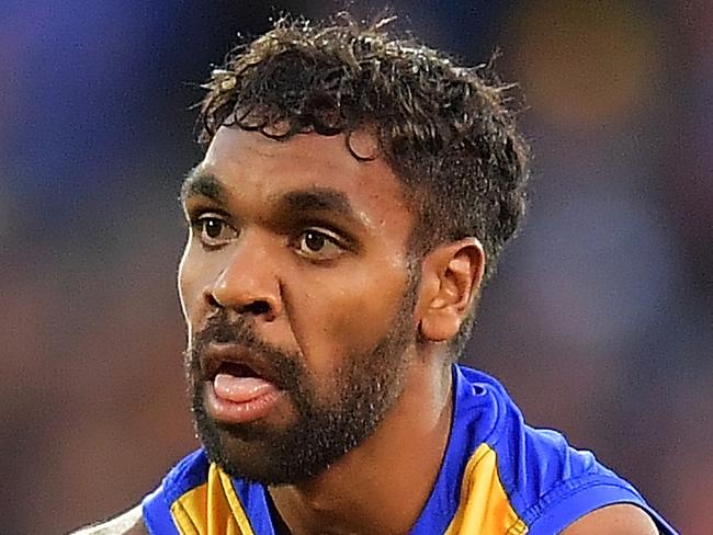 ADELAIDE, AUSTRALIA - JUNE 30: Liam Ryan of the Eagles handballs during the round 15 AFL match between the Adelaide Crows and the West Coast Eagles at Adelaide Oval on June 30, 2018 in Adelaide, Australia.  (Photo by Daniel Kalisz/Getty Images)