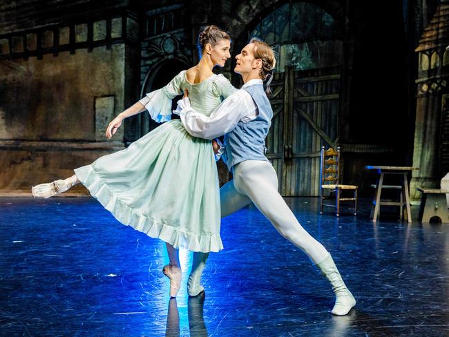 Victor Estevez and Alina Cojocaru are starring in the Queenslnd Ballet production of Manon at QPAC, Tuesday, October 4, 2022 - Picture: Richard Walker