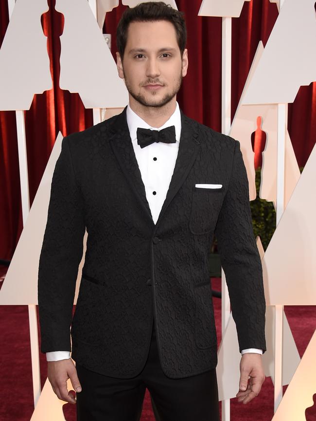 Suave suit ... Matt McGorry arrives. Picture: Getty Images