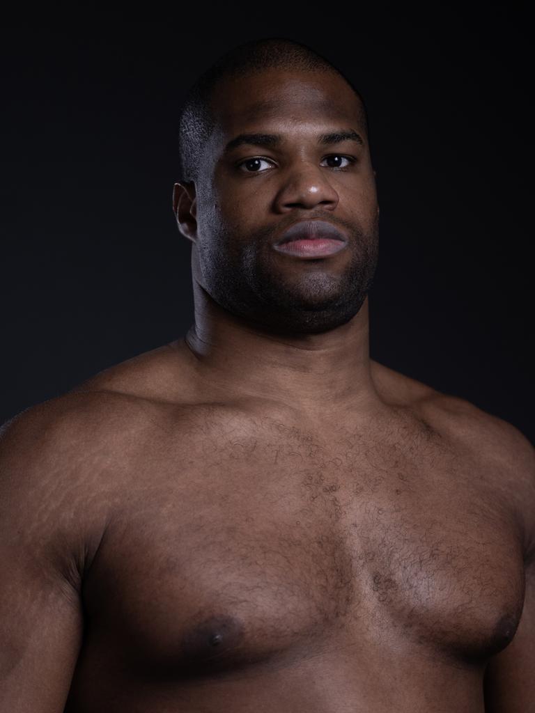 Dubois was forced to withdraw from the bout. (Photo by Richard Pelham/Getty Images)