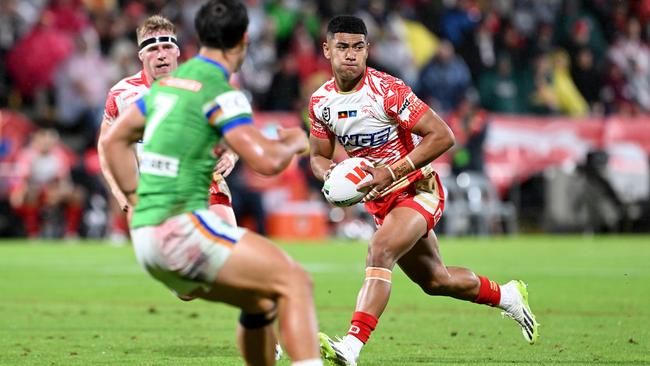 Isaiya Katoa of the Dolphins in action during the round 13 NRL match between Dolphins and Canberra Raiders at Suncorp Stadium, on June 01, 2024, in Brisbane, Australia. (Photo by Bradley Kanaris/Getty Images)