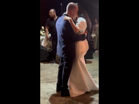 Larry Emdur shares emotional first dance with daughter Tia