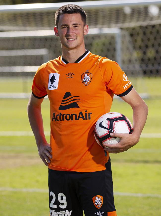 Roar and Joeys defender Jordan Courtney-Perkins (AAP Image/Attila Csaszar)