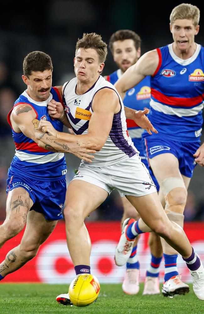 Tom Liberatore goes head-to-head with Docker Caleb Serong. Picture: Dylan Burns/AFL Photos