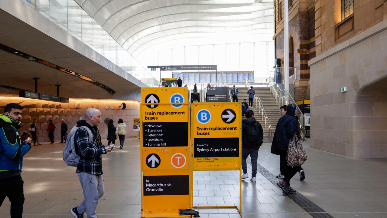 Sydney: Trains To Be Disrupted By Trackwork This Weekend, Harbour ...