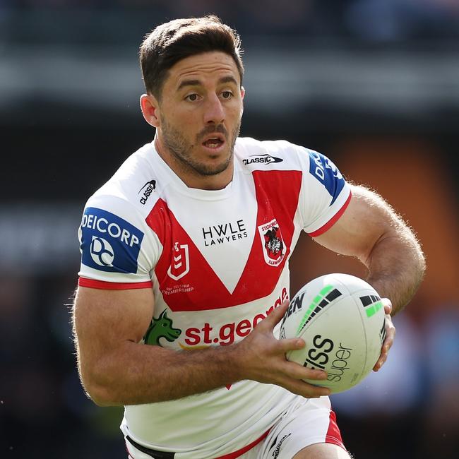 Star halfback Ben Hunt.