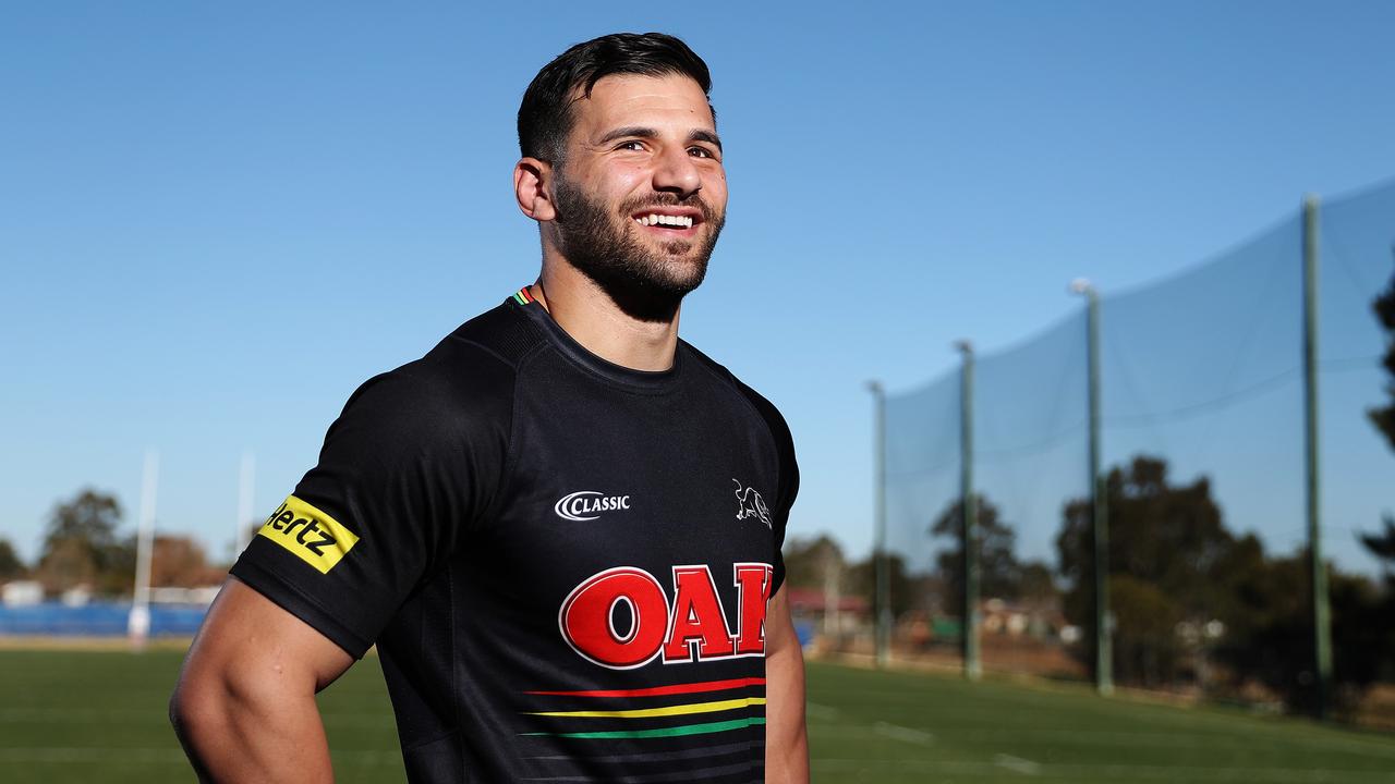 Josh Mansour had a touching gesture for people at a cafe.
