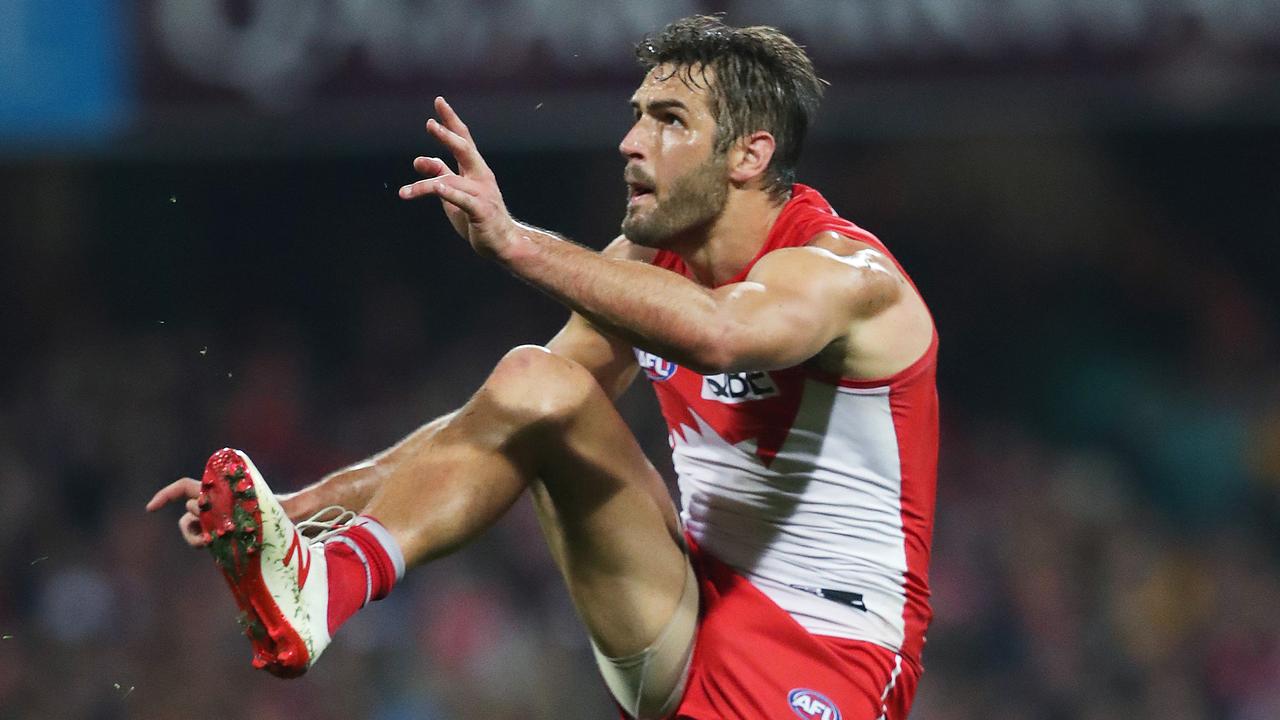 Sydney's Josh Kennedy misses a shot during AFL match Sydney Swans v Hawthorn at the SCG. Picture. Phil Hillyard