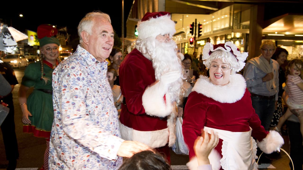 Mayor Paul Antonio arrives with Santa and Mrs Claus at the Christmas tree at grand Central. Picture: Nev Madsen. Thursday, 28th Nov, 2019