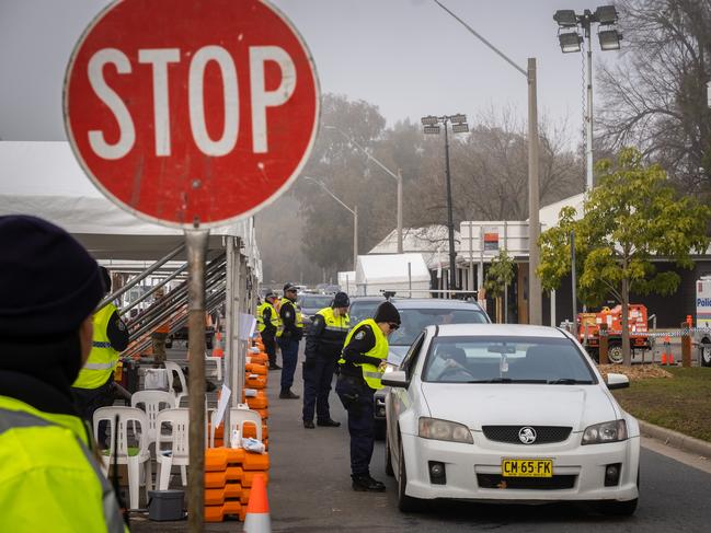 The Albury border crossing check point in Wodonga. Picture: Simon Dallinger