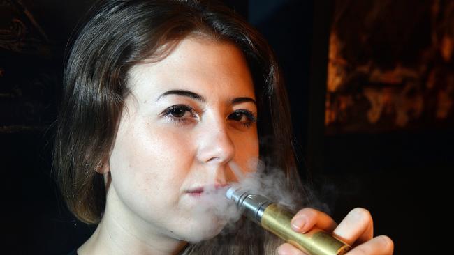 E cigarette explodes victim scarred for life Jennifer Ries wins