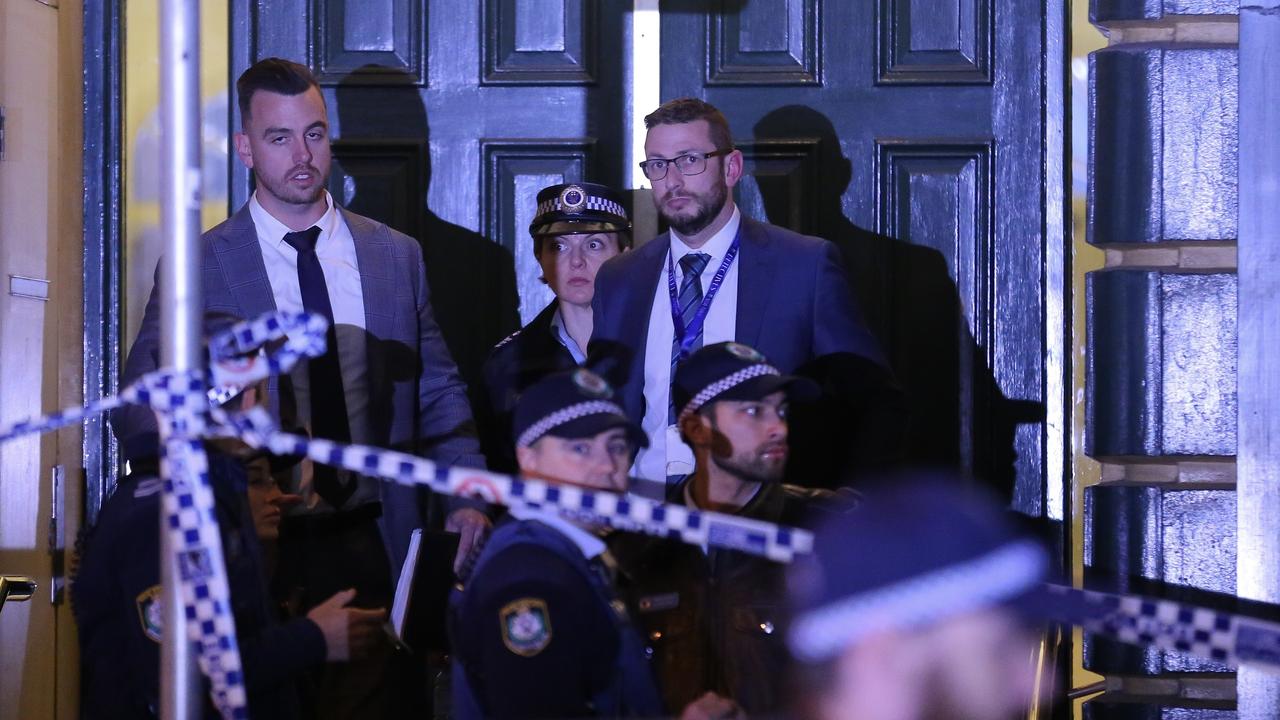 Police are looking for crime scenes in addition to an apartment building on Clarence St, Sydney. Picture: AAP Image/Stephen Saphore