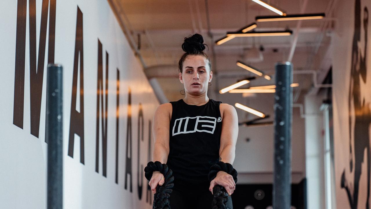 Australian UFC fighter Casey O'Neill training in Las Vegas. Pics courtesy: UFC.