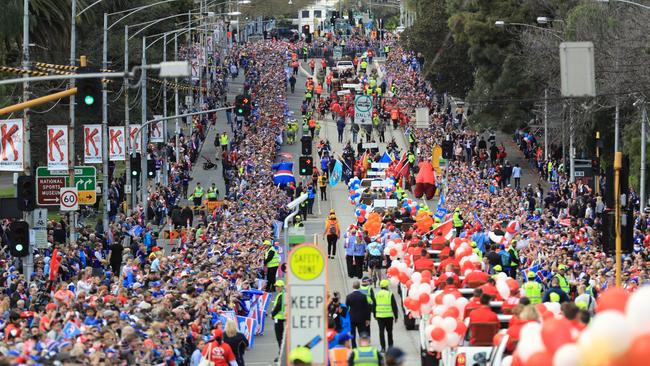 Fans line the streets at last year’s Grand Final Parade. Picture: Alex Coppel