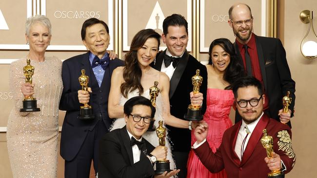 Everything Everywhere All at Once wins big for Jamie Lee Curtis, James Hong, Michelle Yeoh, Jonathan Wang, Stephanie Hsu, Daniel Scheinert and, front left, Ke Huy Quan and Daniel Kwan. Picture: Getty Images