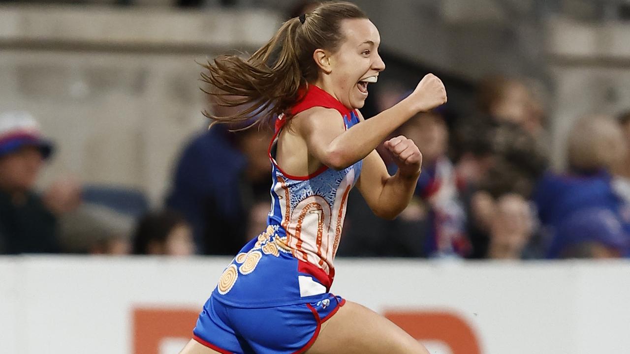 Rylie Wilcox scored a brilliant first goal in AFLW.