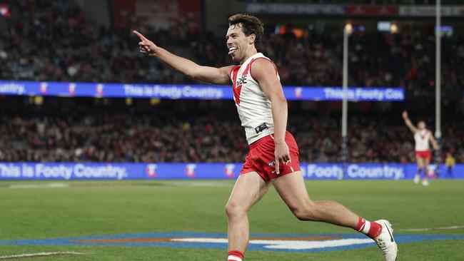 MELBOURNE, AUSTRALIA – AUGUST 16: Oliver Florent of the Swans celebrates kicking a goal during the round 23 AFL match between Essendon Bombers and Sydney Swans at Marvel Stadium, on August 16, 2024, in Melbourne, Australia. (Photo by Daniel Pockett/Getty Images)