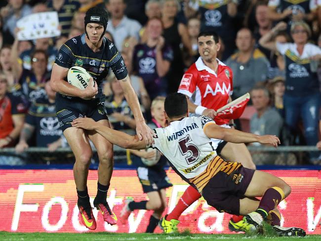 Kalyn Ponga displayed his insane side-step vs the Broncos. Picture: Darren England.