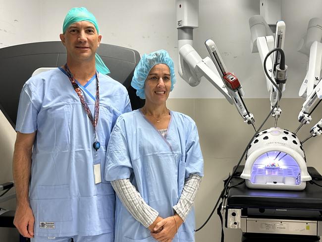 Bariatric and Hepatobiliary Surgeon, Doctor Jason Free and patient Nicola Burt at Gold Coast University Hospital. Picture: Mohammad Alfares