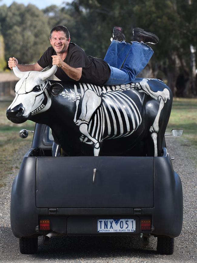 Tank with cow sculpture in Shepparton. Picture: Rob Leeson.