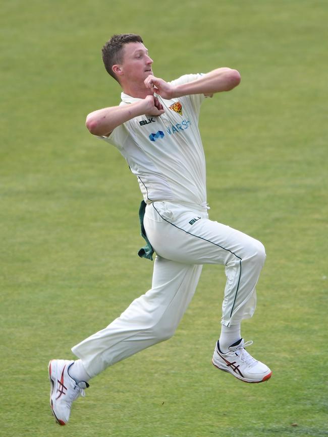 Jackson Bird of the Tigers bowls during day two of the Sheffield Shield match between Tasmania and New South Wales. Picture: Steve Bell/Getty Images