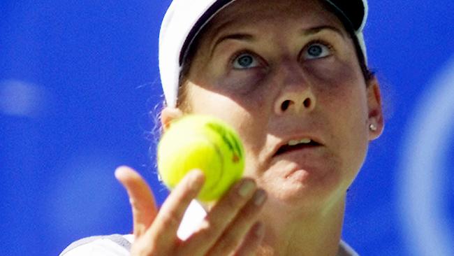 30 odd foot of grunt: Monica Seles ushers in the age of the grunter. Picture: Gerard/Julien