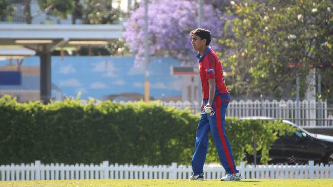 Nikhil Sharma. Taverners Queensland Boys Under 17s action between Toombul and Wide Bay.