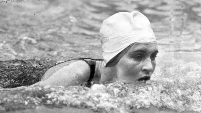 Swimmer Clare Dennis during the 220 yards breaststroke on the Los Angeles Olympics in 1932.