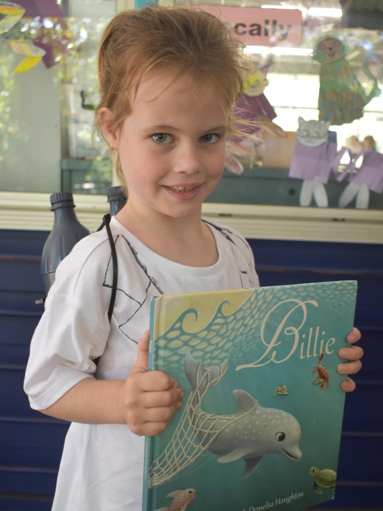 Logan school celebrates book week in style | The Courier Mail