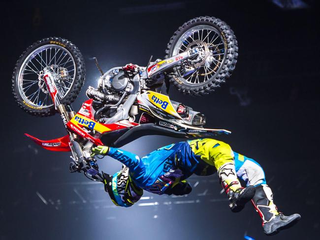 Video: Aussie daredevil lighting up Nitro Circus