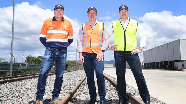 David Wright - GM Bulk East Aurizon, Steven Miles - Deputy Premier, Minister for State Development and Mick de Brenni - Minister for Energy, Renewables and Hydrogen at Aurizon Port Services for the hydrogen announcement. Picture: Shae Beplate.