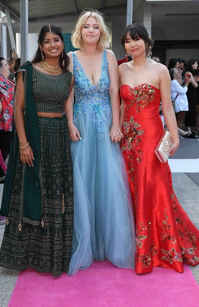 Agnes Jain, Sienna Clarke and Leonna Hoang at Meridan State College formal. Picture: Patrick Woods.