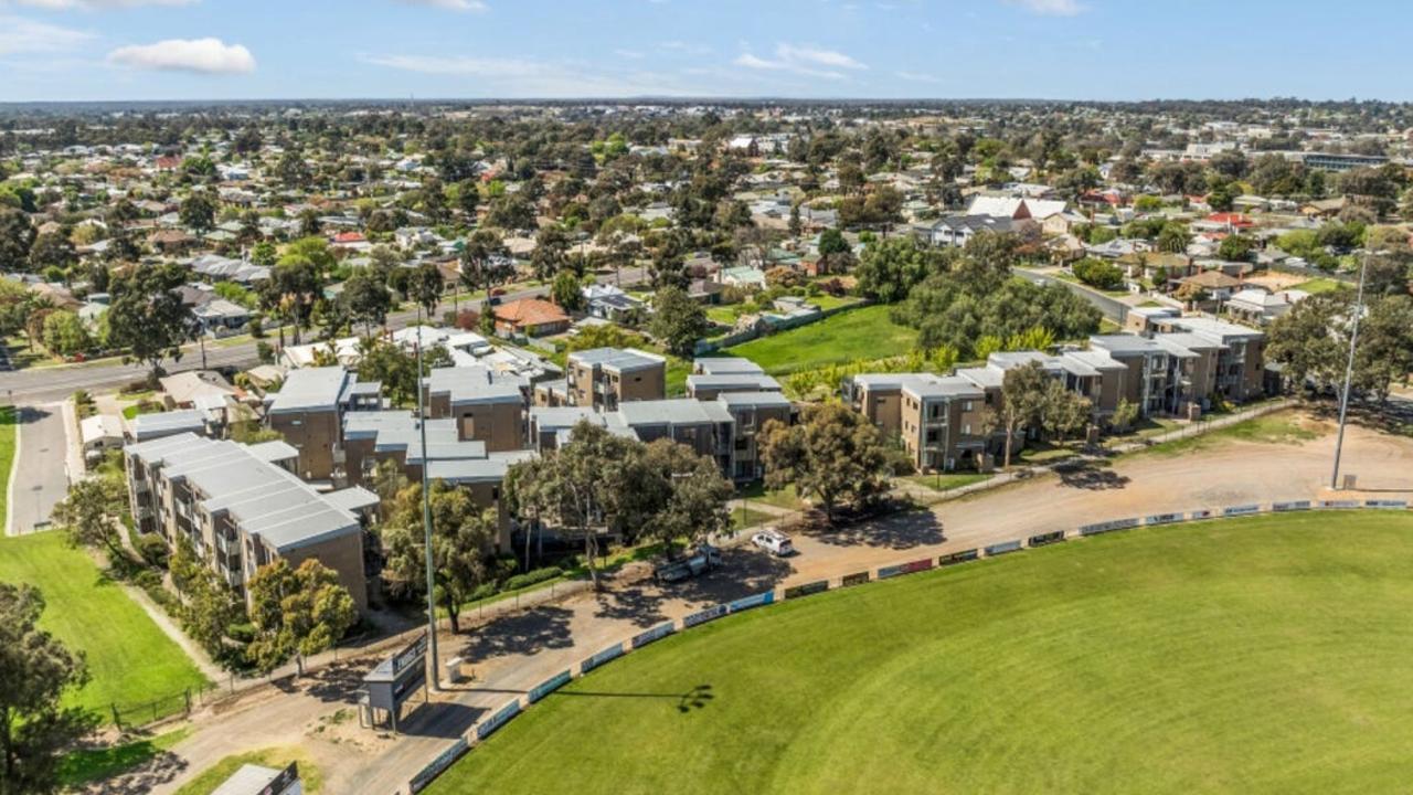 A purpose-built residential complex houses essential workers for Bendigo Hospital. 10 Atkins St, North Bendigo.