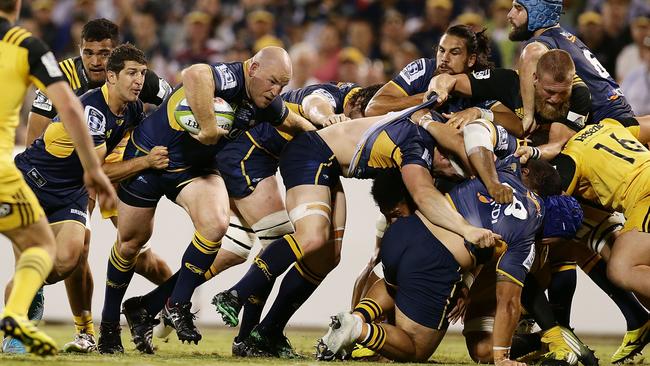 CANBERRA, AUSTRALIA - FEBRUARY 26: Stephen Moore of the Brumbies peels off the back of a rolling maul to score a try during the round one Super Rugby match between the Brumbies and the Hurricanes at GIO Stadium on February 26, 2016 in Canberra, Australia. (Photo by Mark Metcalfe/Getty Images)