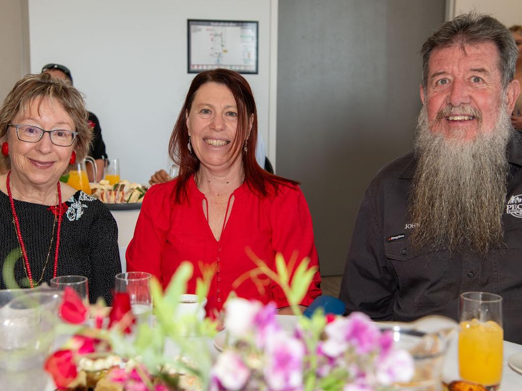 Kathy and John Hendon with John O'Brien. Chronicle Garden Competition, awards presentation at Oaks Toowoomba Hotel.Thursday September 14, 2023