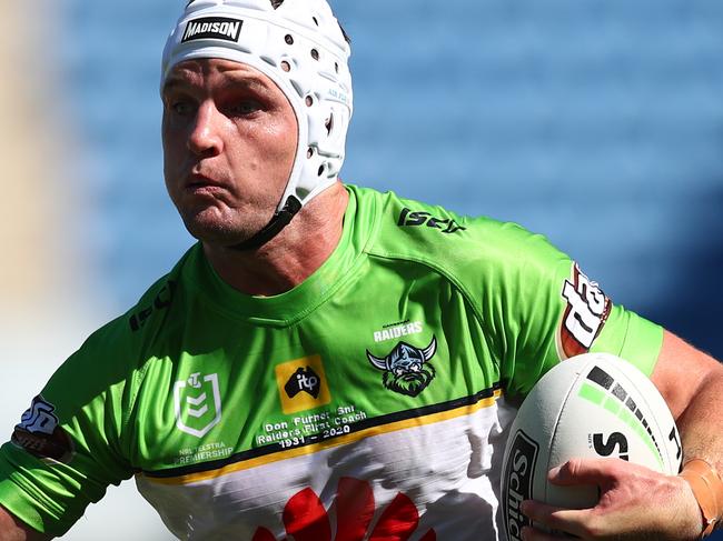 GOLD COAST, AUSTRALIA - MARCH 21: Jarrod Croker of the Raiders runs the ball during the round 2 NRL match between the New Zealand Warriors and the Canberra Raiders at Cbus Super Stadium on March 21, 2020 in Gold Coast, Australia. (Photo by Chris Hyde/Getty Images)