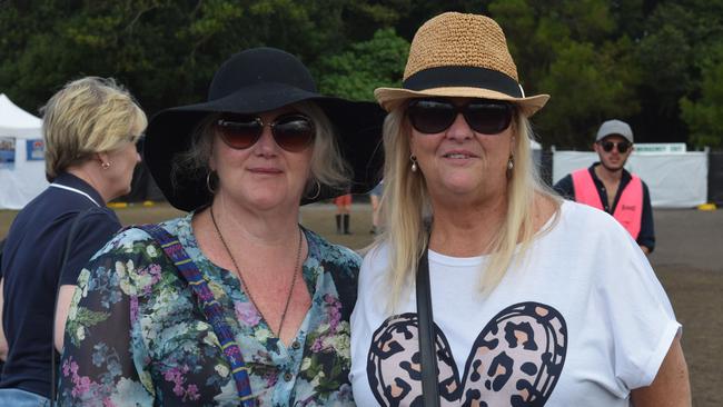 Lara and Megan weren’t put off by Albanese’s appearance at Bluesfest. Picture: Nicholas Rupolo.