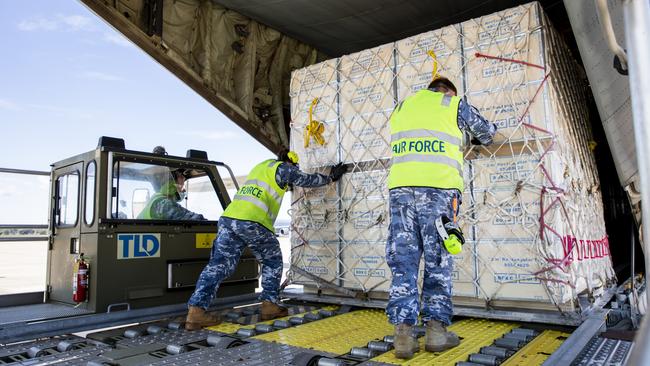 The Australian Government worked with Pacific partners to keep the region Covid safe in 2021. Defence delivered 10,000 doses of the Australian-manufactured AstraZeneca vaccines to Fiji on a C-130J Hercules, along with Covid-19 medical supplies and personal protective equipment.