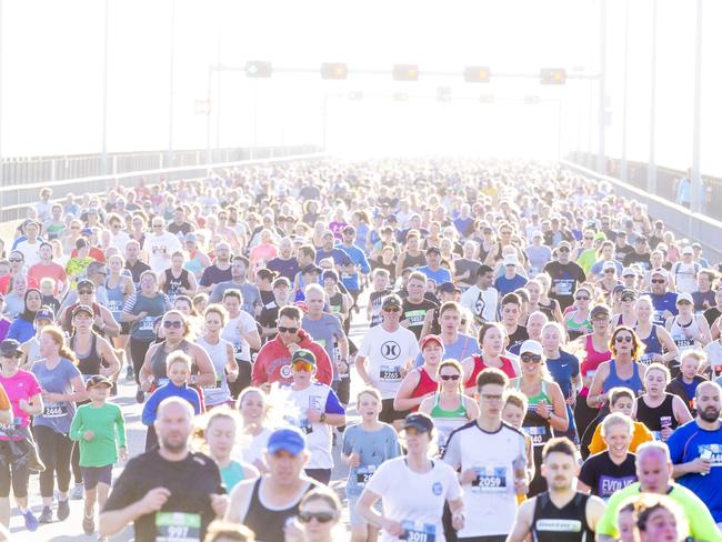 Run the Bridge Fun Run 2020 across Tasman Bridge. Picture: RICHARD JUPE
