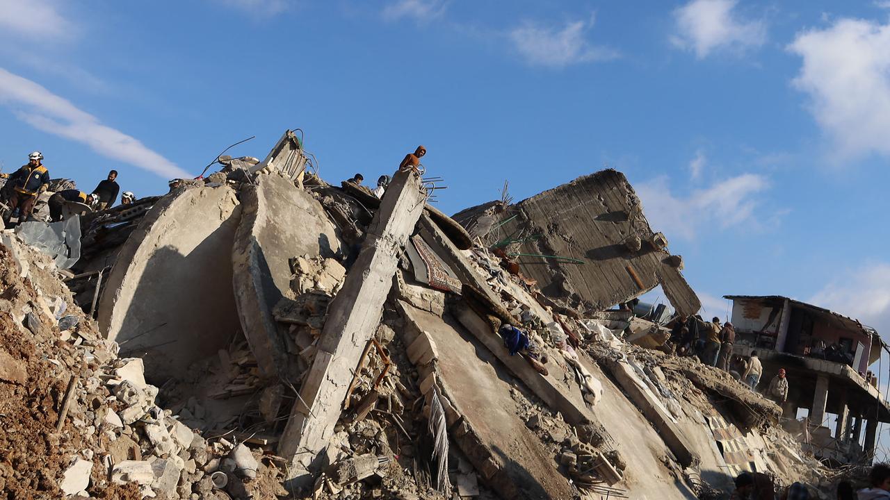 A collapsed building in the town of Jandaris, in the rebel-held part of Aleppo province. (Photo by Mohammed AL-RIFAI / AFP)