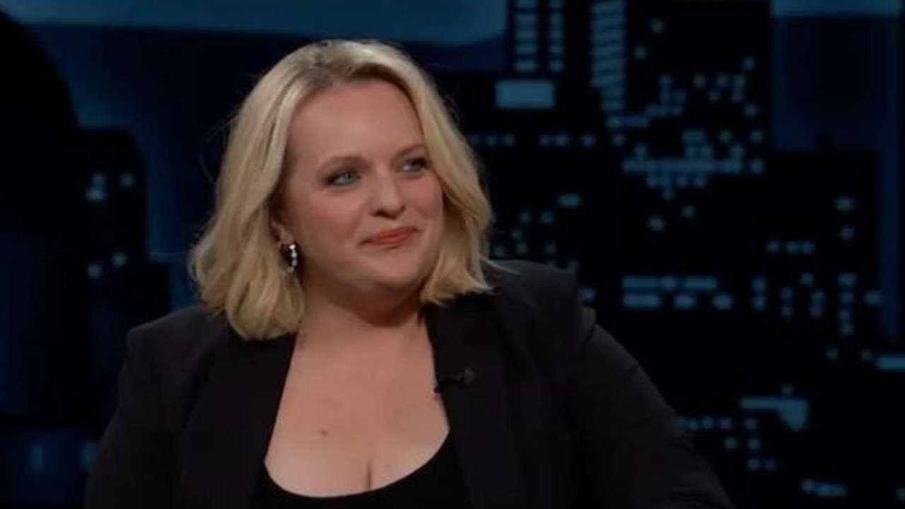 Elisabeth Moss said Swift didn’t appear in The Handmaid’s Tale.